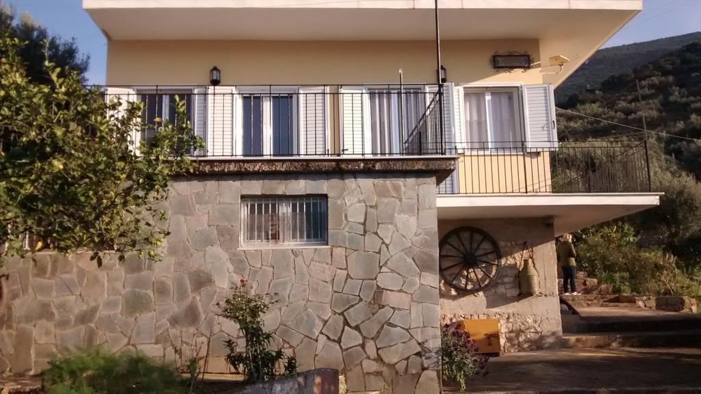 Olympia House Apartment Вати Екстериор снимка