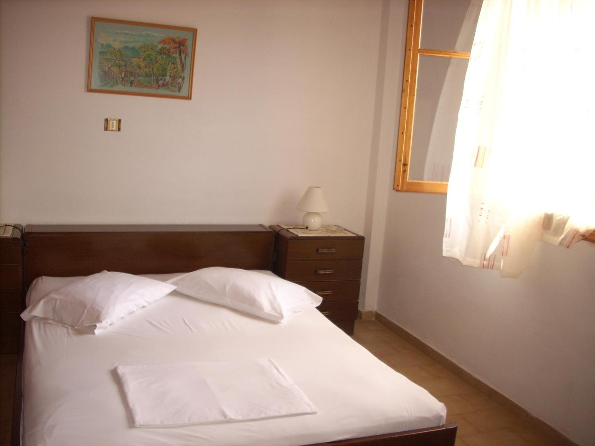 Olympia House Apartment Вати Екстериор снимка