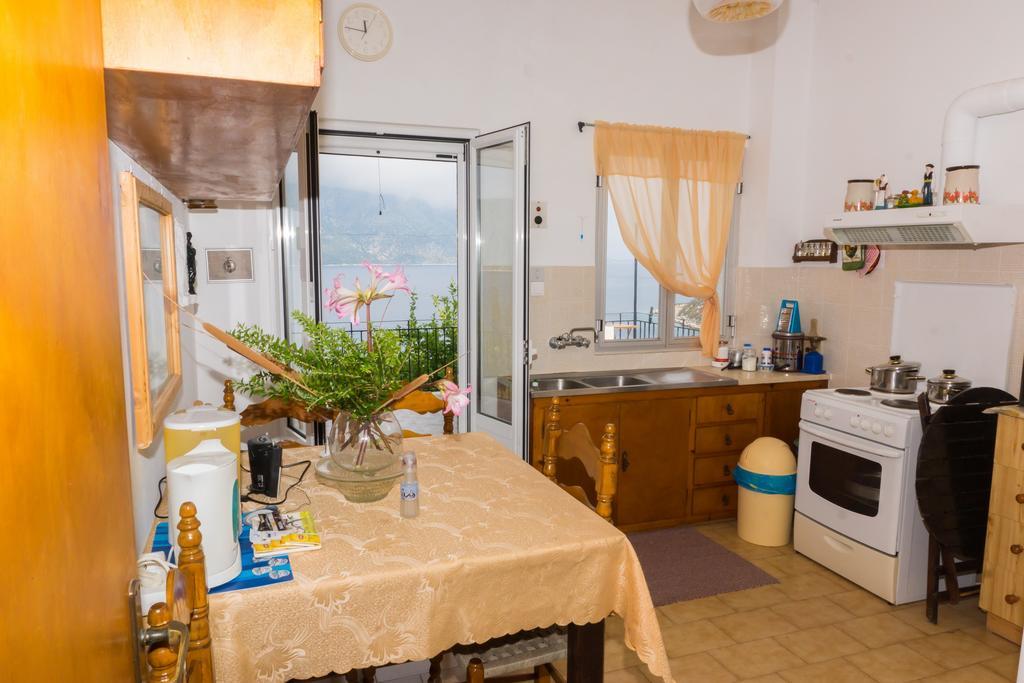 Olympia House Apartment Вати Екстериор снимка
